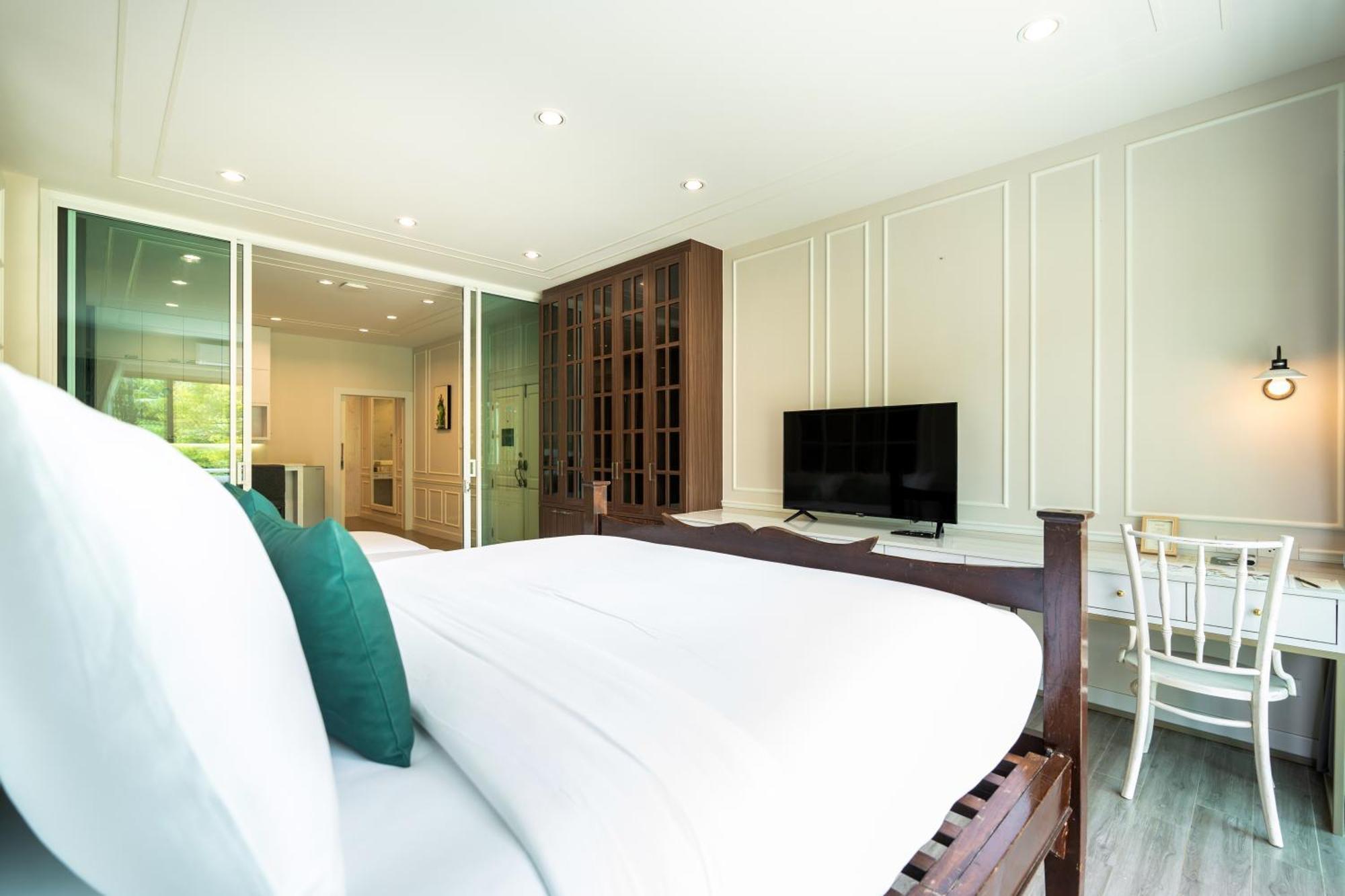 Blu Monkey Pooltara Krabi Hotel & Villas Pet Friendly Bilik gambar